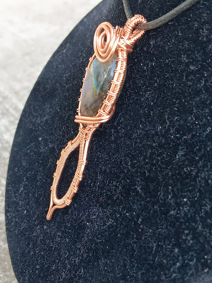 Labradorite Infinity Elvish Pendant