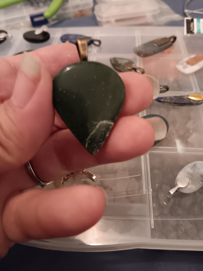 Green Jade Simple Bail Pendant