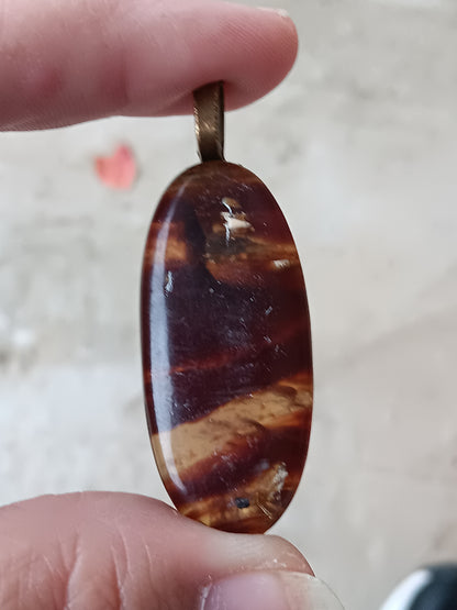 Amber Simple Bail Pendant