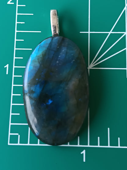 Blue Labradorite Simple Bail Pendant