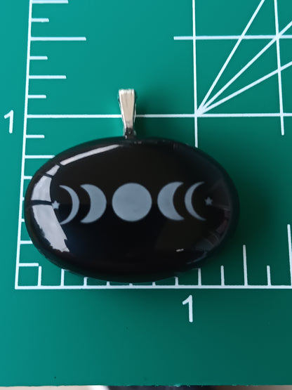 Black Onyx Moon Phase Simple Bail Pendant